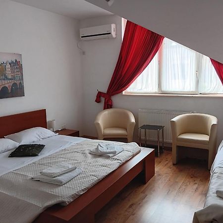 Hotel Vila Veneto Timisoara Exterior foto