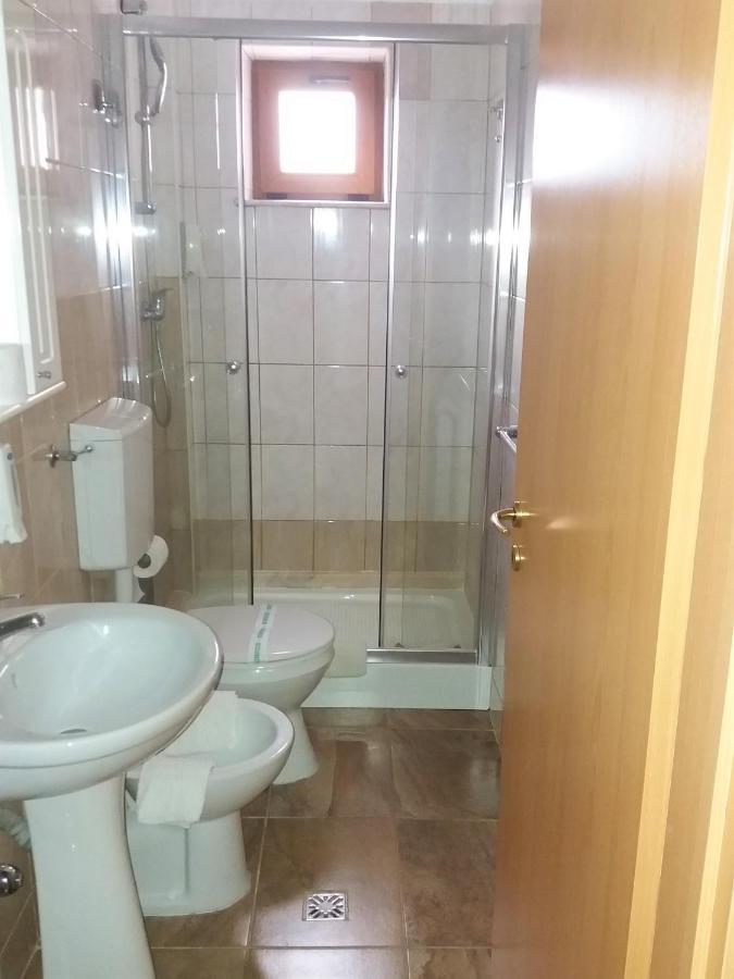 Hotel Vila Veneto Timisoara Exterior foto