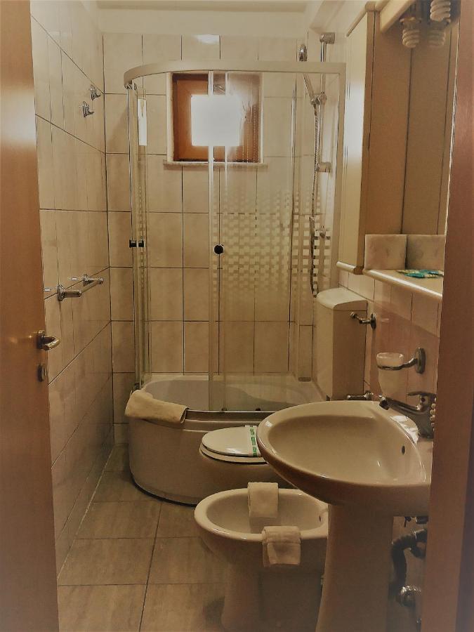 Hotel Vila Veneto Timisoara Exterior foto
