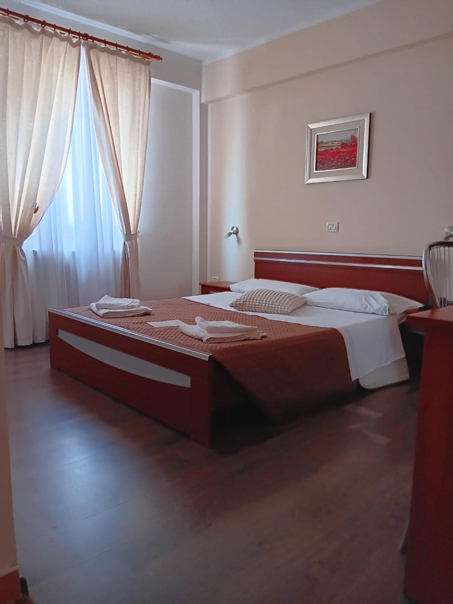 Hotel Vila Veneto Timisoara Exterior foto